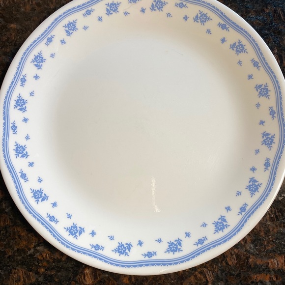 4 Corelle Morning Blue 10.25” Dinner Plates - Picture 5 of 9